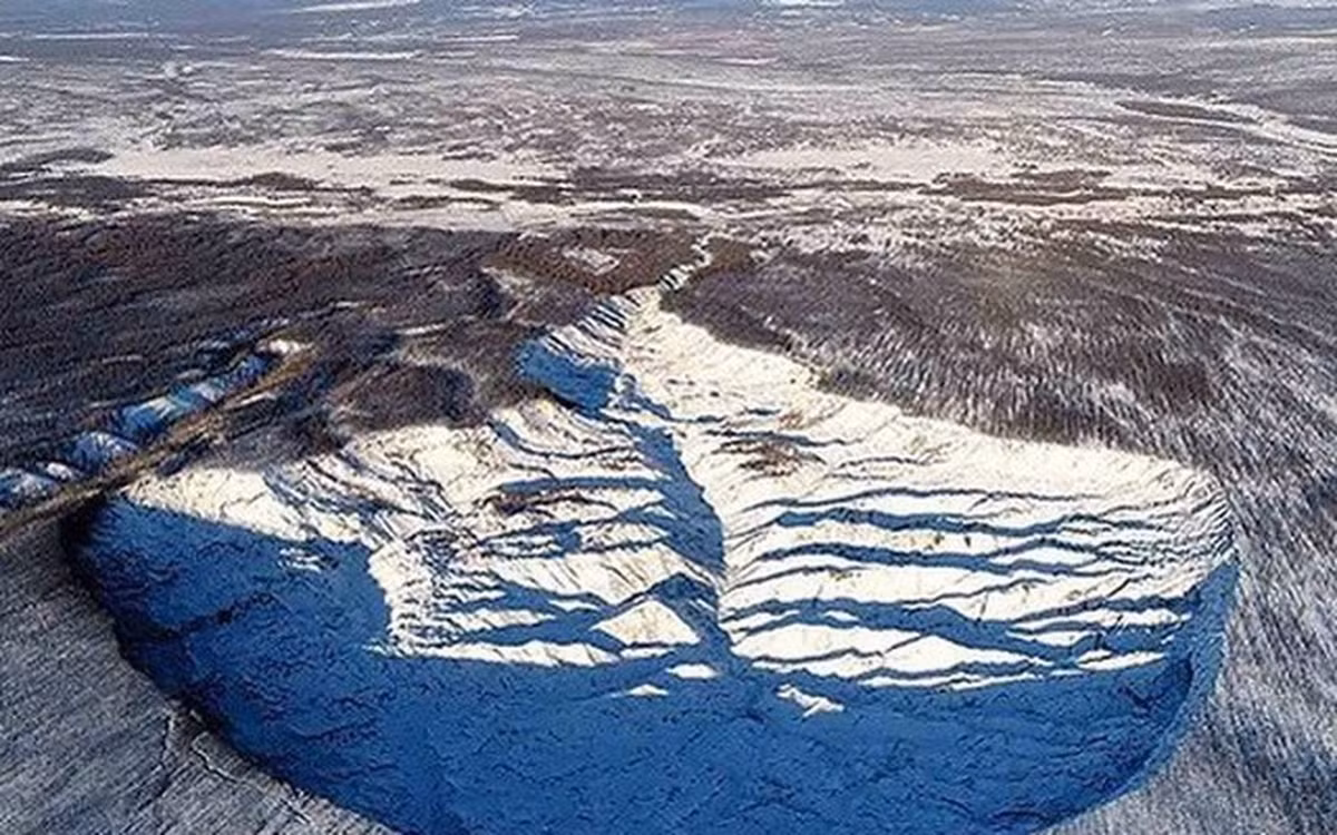 Tốc độ tan chảy của miệng hố Batagay tương đối ổn định trong 10 năm qua, chủ yếu xảy ra dọc mặt vách đá ở rìa phía tây, phía nam và đông nam của miệng hố.