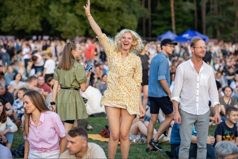 Quốc gia là 'thiên đường dành cho người dưới 30 tuổi' Quoc gia la 'thien duong danh cho nguoi duoi 30 tuoi'