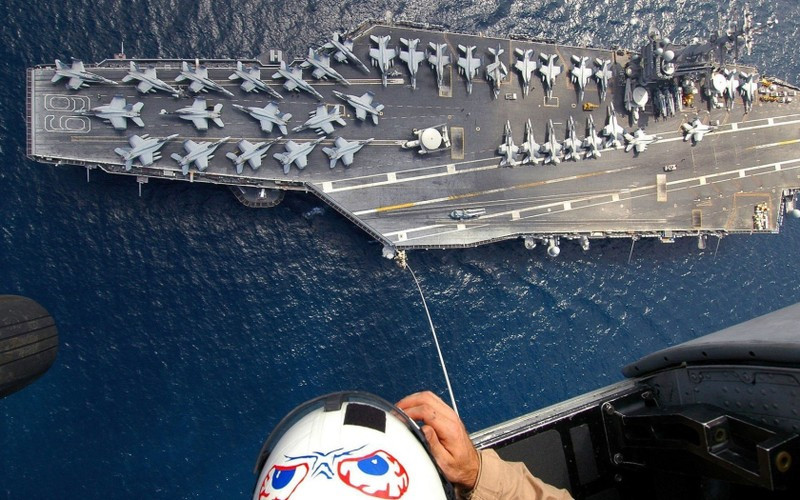 Cũng bởi chúng tối quan trọng như vậy, luôn có những vũ khí được tạo ra để nhắm tới mục tiêu là tiêu diệt các hàng không mẫu hạm của địch. Nguồn ảnh: zastavki.org.