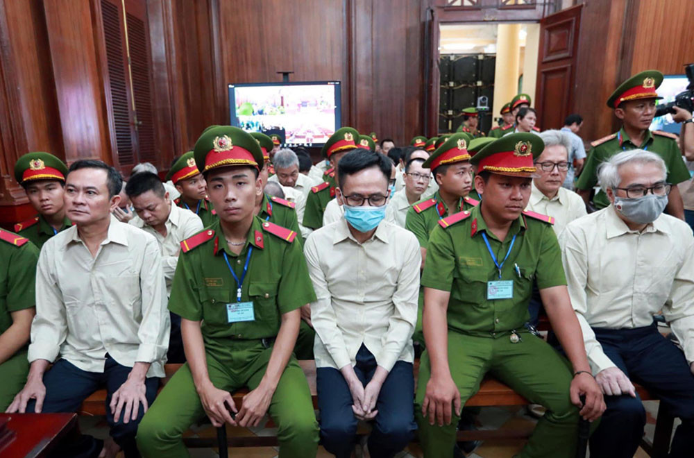 Hai cựu cục trưởng Đăng kiểm bị đề nghị 20-25 năm tù - Hình 3 Hai cuu cuc truong Dang kiem bi de nghi 20-25 nam tu-Hinh-3