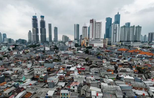 Với tổng kinh phí khoảng 32 tỷ USD, dự án thủ đô mới Nusantara được triển khai nhằm giảm bớt gánh nặng cho thủ đô Jakarta hiện đối mặt tình trạng tắc nghẽn giao thông, mật độ dân cư quá cao và tình trạng bị nhấn chìm. Ảnh: BI.