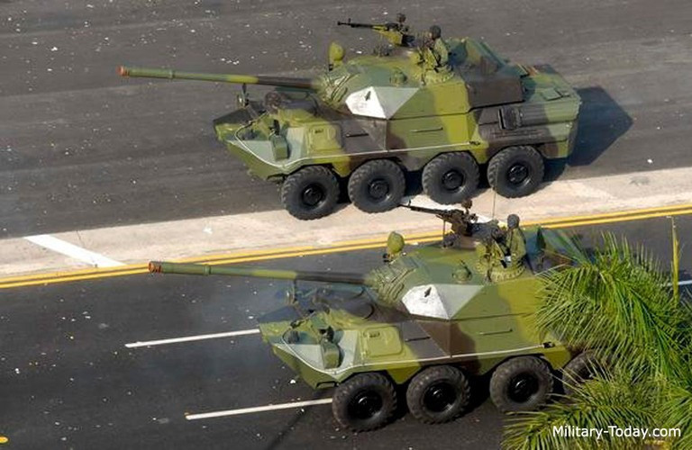 Các loại thiết giáp như BTR-60 có quân số khá lớn trong biên chế của Quân đội Cuba, kèm theo đó là việc Cuba tự nâng cấp, cải tiến xe chở quân BTR-60 với việc trang bị cho nó tháp pháo của xe tăng T-55 hoặc tháp pháo của xe tăng hạng nhẹ PT-76. Nguồn ảnh: Militaria.