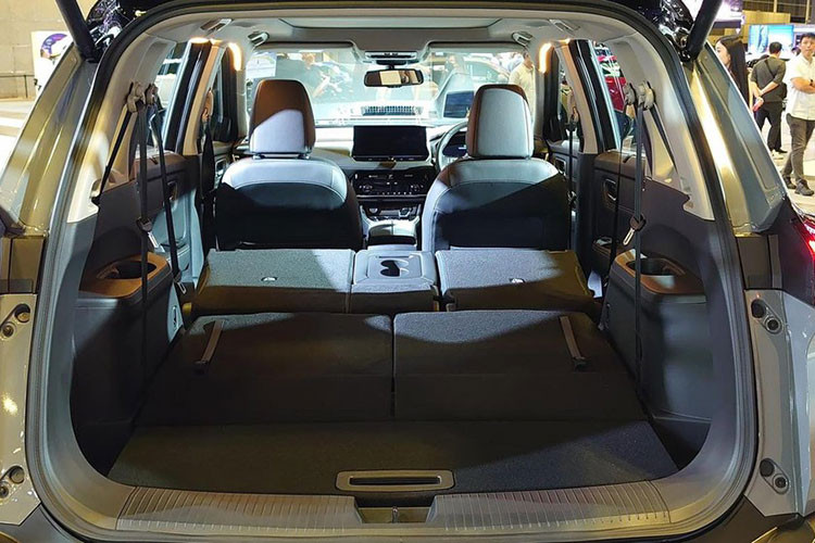 Hiện giá xe Nissan X-Trail e-Power 2023 tại thị trường Singapore chưa được công bố. Cũng chưa rõ sau Singapore, mẫu xe này có ra mắt những thị trường Đông Nam Á khác như Việt Nam hay không.