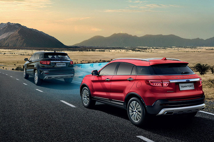 Ford Territory 2021 sử dụng động cơ xăng EcoBoost Turbo, dung tích 1.5L sản sinh công suất tối đa 143 mã lực, mô-men xoắn cực đại 225 Nm kết nối với hộp số vô cấp CVT và hệ dẫn động cầu trước. Hiện nay, Campuchia là quốc gia thứ 2 trong Đông Nam Á, sau Philippines được đón nhận mẫu xe mới Ford Territory 2021.