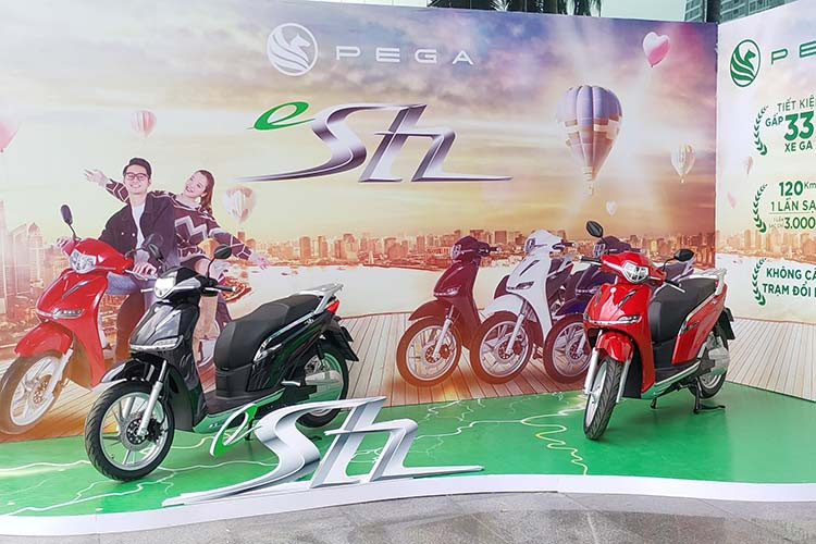 Pega tại Việt Nam vừa ra mắt thị trường mẫu xe máy điện mới có tên gọi eSH. Tại buổi lễ ra mắt tại Hà Nội, Pega tự tin sẽ cạnh tranh với đối thủ trực tiếp là mẫu xe ga cao cấp Honda SH mới. Cũng trong buổi ra mắt, hãng xe máy điện này đã đưa thông điệp "Cuộc chiến thần thánh", với mong muốn xe máy điện Paga eSH mới sẽ đè bẹp đối thủ.
