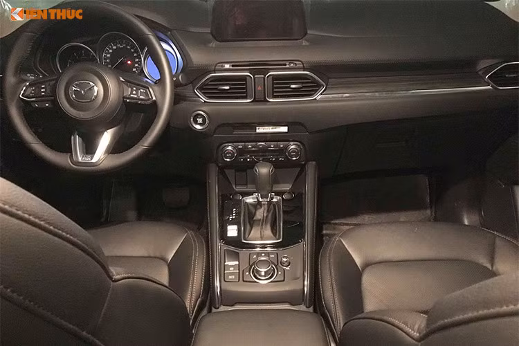 Tại thời điểm ra mắt, Mazda CX-5 mới được Thaco phân phối và lắp ráp gồm 8 màu sắc, ba phiên bản lựa chọn: Mazda CX-5 2.0L 2WD, Mazda CX-5 2.5L 2WD và Mazda CX-5 2.5L AWD với mức giá lần lượt là 879 triệu đồng, 939 triệu đồng và 989 triệu đồng. Riêng giá bản 2.0 2WD sẽ được giảm còn 859 triệu kể từ 1/1/2018.