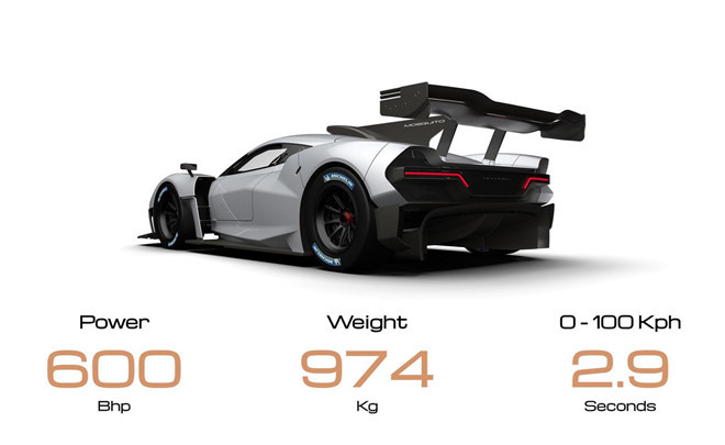 Với trọng lượng chỉ 974 kg, siêu xe Mosquito mới thậm chí còn nhẹ hơn chiếc Mazda MX-5 Miata mới nhất (1.043 kg). Từng chi tiết trên xe được chăm chút nhằm giảm tối đa trọng lượng có thể. Hộp số 6 cấp chỉ dùng ly hợp đơn với lẫy chuyển số thay vì dùng ly hợp kép (nặng hơn)