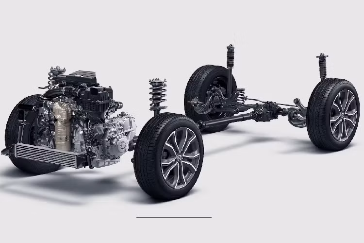 Bên cạnh đó, CR-V 2020 sẽ sở hữu 07 túi khí an toàn, camera lùi cùng các trang bị tiêu chuẩn như hệ thống chống bó cứng phanh, hỗ trợ lực phanh khẩn cấp, hệ thống phân phối lực phanh điện tử, hệ thống kiểm soát lực kéo, hỗ trợ khởi hành ngang dốc, hệ thống hỗ trợ đánh lái chủ động, hệ thống cảnh báo chống buồn ngủ,...