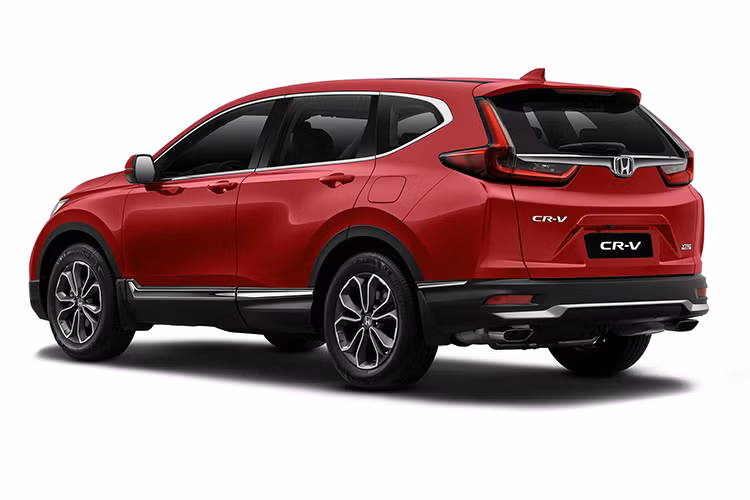 Honda CR-V 2020 tại Việt Nam với công nghệ mới - được kỳ vọng rút ngắn khoảng cách về "option" so với 2 đối thủ đang lăm le phía dưới trong bảng xếp hạng doanh số là Mazda CX-5 và Hyundai Tucson, đồng thời "đe doạ" lại các mẫu SUV/Crossover cùng hạng vừa ra mắt như Toyota Corolla Cross, Kia Seltos... và điều này hứa hẹn sẽ có cuộc cạnh tranh đầy thú vị trong phân khúc này.
