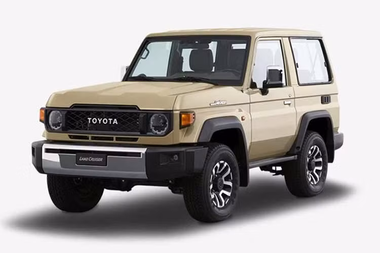Mặc dù ra mắt gần 40 năm nhưng Land Cruiser 70 Series đã được Toyota cập nhật liên tục trong suốt những năm qua và phiên bản mới nhất này có các tính năng hiện đại thường thấy trên những mẫu xe phổ thông,...