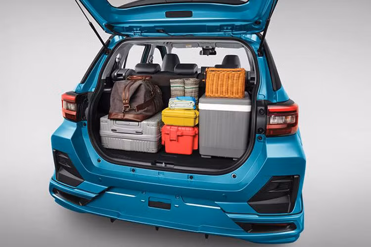 Toyota Raize hoàn toàn mới được phát triển dựa trên cơ sở gầm bệ DNGA của tập đoàn Toyota. Nhắm đến các thị trường đang nổi, DNGA vốn là phiên bản giá rẻ của cơ sở gầm bệ dạng mô-đun TNGA tiên tiến hơn hiện đang được dùng cho các mẫu xe Toyota đời mới hiện nay.