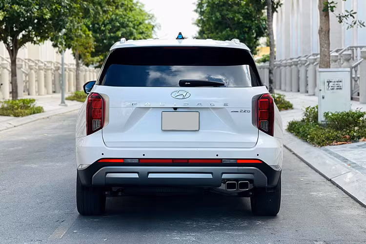 Xe sở hữu hệ thống an toàn chủ động SmartSense đi kèm loạt tính năng nổi bật bao gồm hệ thống giữ làn đường, Smart Cruise Control, phòng chống va chạm phía trước, cảnh báo người lái xe mất tập trung, hệ thống giám sát và phòng tránh va chạm điểm mù, hỗ trợ đỗ xe chủ động,...