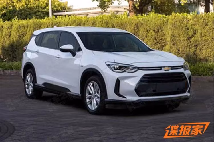 Tại Việt Nam, Chevrolet Orlando không thực sự là mẫu xe bán chạy trong phân khúc MPV 7 chỗ. Kể từ đầu năm 2018 đến nay, GM Việt Nam mới chỉ bán được tổng cộng 443 chiếc Orlando cho khách hàng trong nước. Tuy giá của Chevrolet Orlando khá hấp dẫn, dao động từ 639 - 699 triệu đồng, nhưng mẫu xe này lại bị đánh giá thấp và doanh số kém.