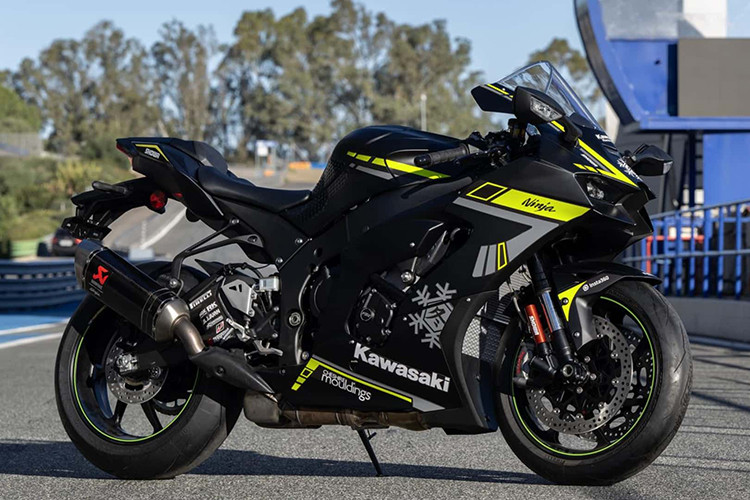 Ra mat Kawasaki Ninja ZX-10RR Winter Test dac biet hon 850 trieu dong