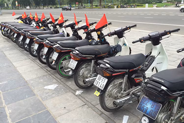 Cuối tuần vừa qua, hàng trăm người đam mê xe máy Honda Dream II tại khu vực phía Bắc đã có tại Thành phố Vĩnh Phúc trong buổi hội ngộ, giao lưu của những người chơi dòng xe Dream "huyền thoại". Các thành viên chủ yếu đến từ các tỉnh thành như; Thái Nguyên, Vĩnh Phúc, Bắc Ninh, Phú Thọ, Quảng Ninh, Tuyên Quang, Cao Bằng, Hà Nội...