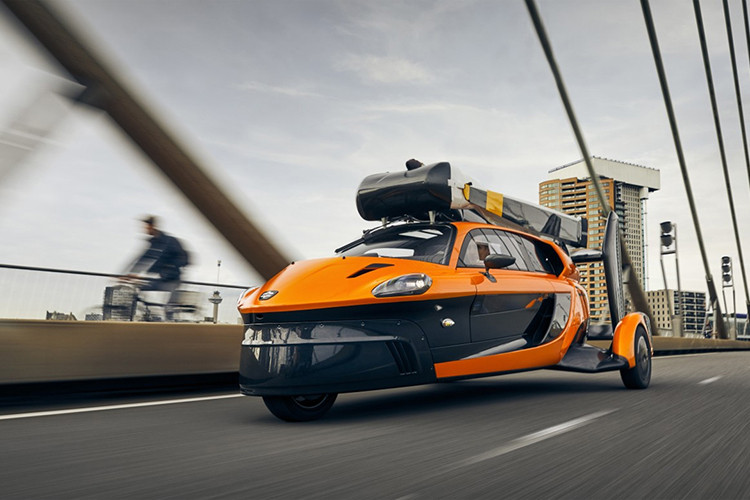 Xe bay PAL-V Liberty từ 9,25 tỷ đồng, sẽ bay ở châu Âu Xe bay PAL-V Liberty tu 9,25 ty dong, se bay o chau Au