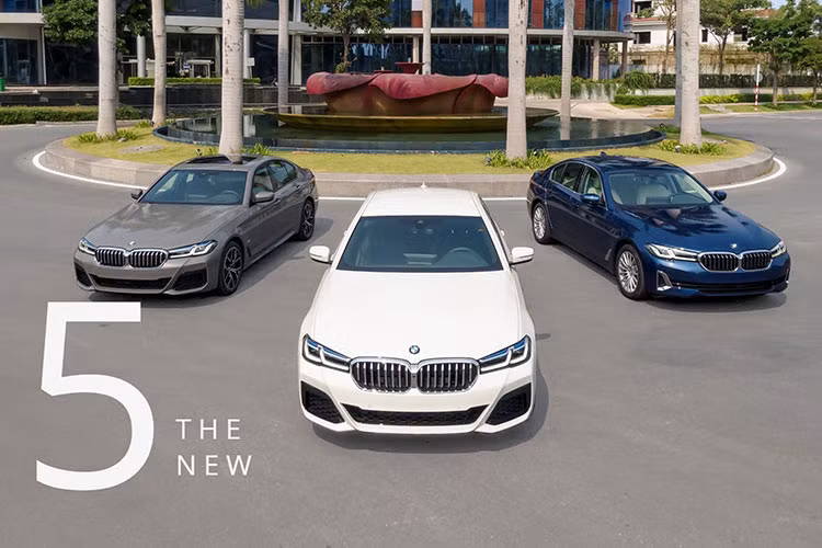 Theo ông Lars Nielsen, Giám đốc điều hành BMW Group châu Á“Thị trường Việt Nam rất có tiềm năng cho việc tăng trưởng dài hạn và chúng tôi rất vui mừng được cùng với THACO lắp ráp trong nước một số mẫu xe phổ biến nhất của chúng tôi, bao gồm BMW 3-Series, BMW 5-Series, BMW X3 và BMW X5".