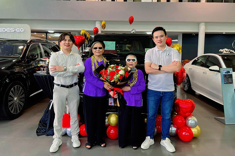 Hai cu ba Ha Noi deo 