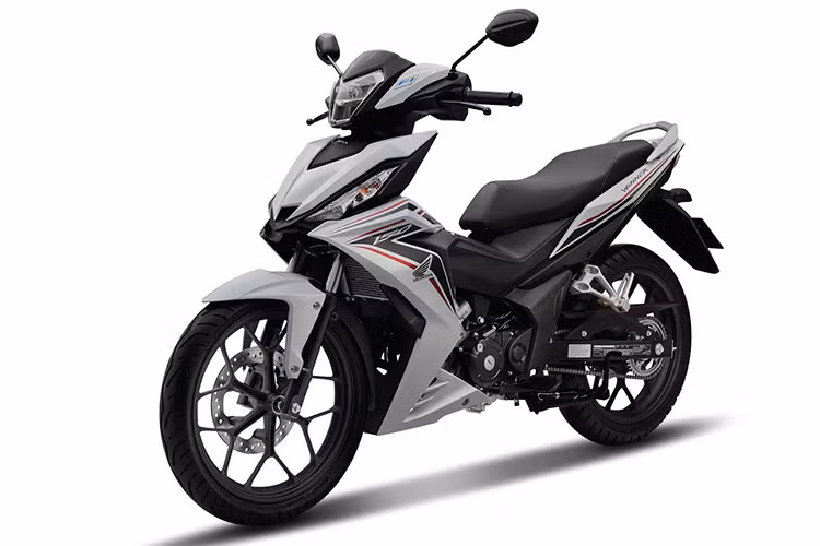 Về mặt thiết kế, Honda Winner 150 2017 vẫn sở hữu những chi tiết không thay đổi nhiề so với bản cũ, bao gồm khung xe và vỏ xe được cấu tạo 3 chiều, đèn pha dạng LED 2 tầng, đồng hồ đo vòng tua máy dạng analog cùng màn hình LCD thể hiện các thông số như tốc độ, cấp số và mức tiêu hao nhiên liệu.