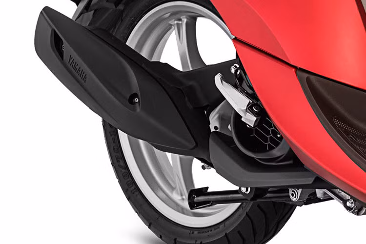 Trên phiên bản mới, Fino vẫn sở hữu động cơ Blue Core 4 thì 1 xi-lanh 125cc làm mát bằng không khí, phun xăng điện tử, công suất 9,38 mã lực tại vòng tua 8.000 vòng/phút và mô-men xoắn cực đại 9,6 Nm tại 5.500 vòng/phút.