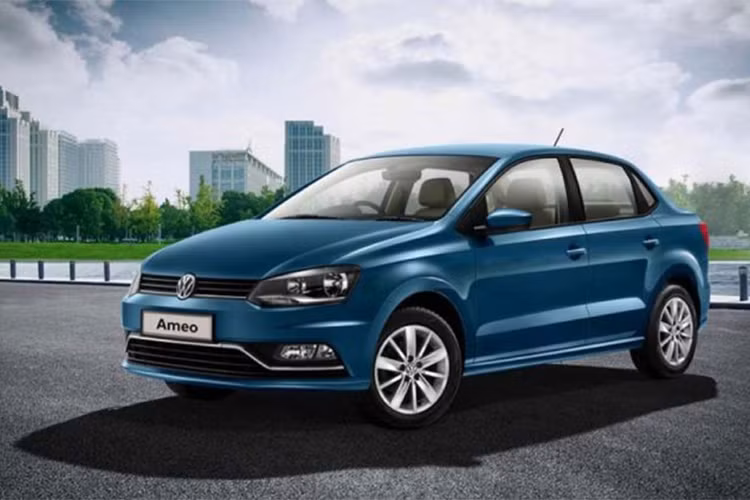 Tại thị trường Ấn Độ, Volkswagen Ameo Pace 2018 sẽ có mức giá chỉ 610.000 Rupee (tương đương 213 triệu đồng). Các đối thủ chính của chiếc xe giá rẻ này là Maruti Dzire, Honda Amaze, Ford Aspire.