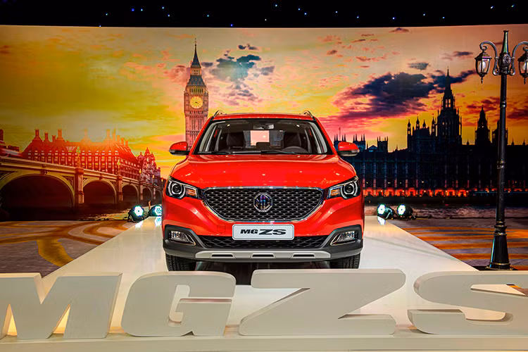 Ngoại thất của xe có phần tương tự với MG HS, nổi bật với lưới tản nhiệt cỡ lớn đặc trưng, dải đèn LED định vị ban ngày, cụm đèn hậu LED và mâm hợp kim 17 inch có tạo hình khá thể thao.