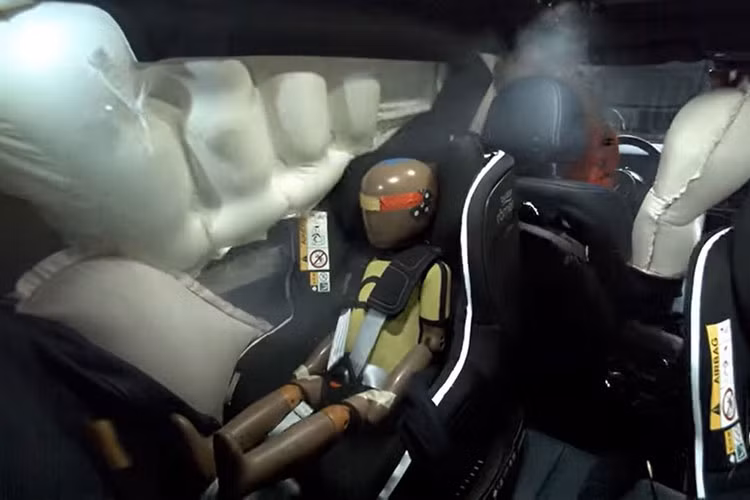 VinFast VF8 chay dien dat 5 sao an toan cua ASEAN NCAP-Hinh-2