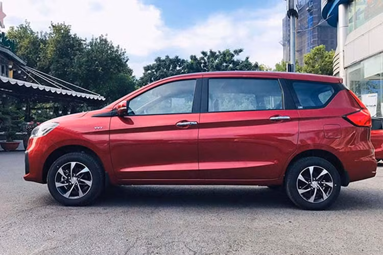 Về cơ bản, Suzuki Ertiga Limited 2020 mới sẽ bao gồm 2 phiên bản GL và GLX được bổ sung, nâng cấp một số trang bị, đúng như những gì các nhân viên tư vấn bán hàng của Suzuki Việt Nam đã hé lộ khi nhận đặt cọc hồi giữa tháng 1/2020.