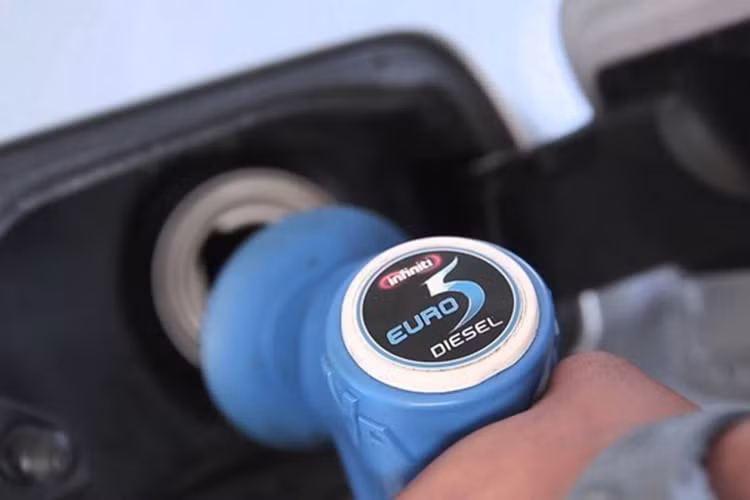Xe oto may dau tai Viet Nam va noi lo “pho cap” nhien lieu Euro 5-Hinh-3