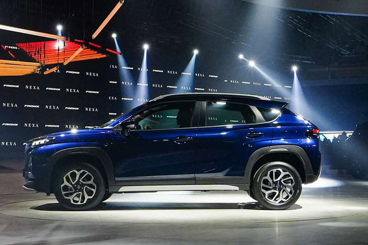 Theo đó, tại thị trường này, Suzuki Fronx 2023 sẽ có tổng cộng 6 phiên bản, bao gồm Sigma, Delta, Delta+, Zeta, Alpha và Alpha DCT. Mức giá xe Suzuki Fronx 2023 dao động từ 747.000 - 1.314.000 Rupee (khoảng 213 - 376 triệu đồng).