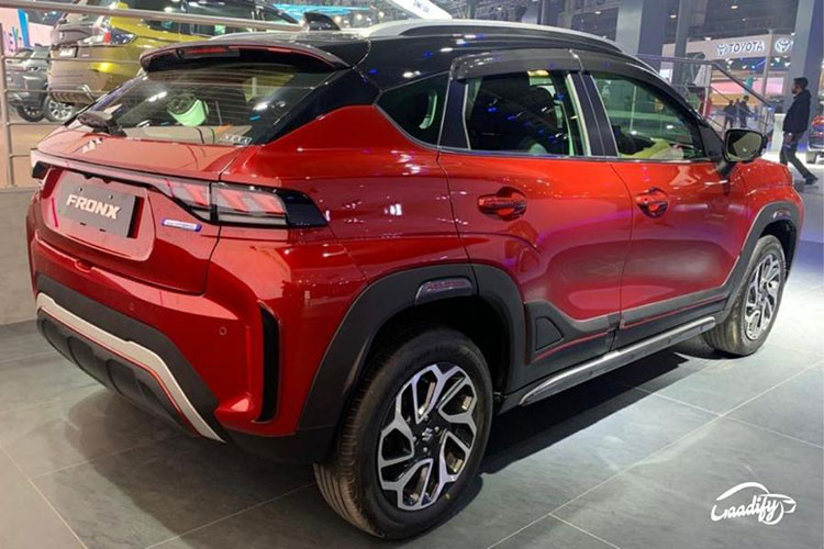 Thứ hai là động cơ xăng Dual Jet 4 xi-lanh, dung tích 1.2L với công suất tối đa 89,7 mã lực và mô-men xoắn cực đại 113 Nm. Sức mạnh được truyền tới bánh thông qua hộp số sàn 5 cấp hoặc hộp số sàn tự động AMT. Lượng xăng tiêu thụ của động cơ này khi đi với hộp số sàn cũng như hộp số AMT lần lượt là 21,79 km/lít (4,58 lít/100 km) và 22,89 km/lít (4,36 lít/100 km).