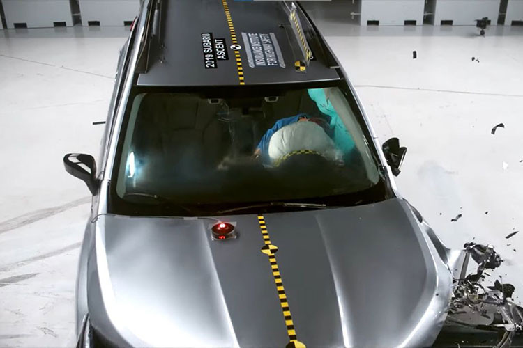 Xe SUV hang trung khong bao ve tot nguoi ngoi o hang ghe sau?-Hinh-2