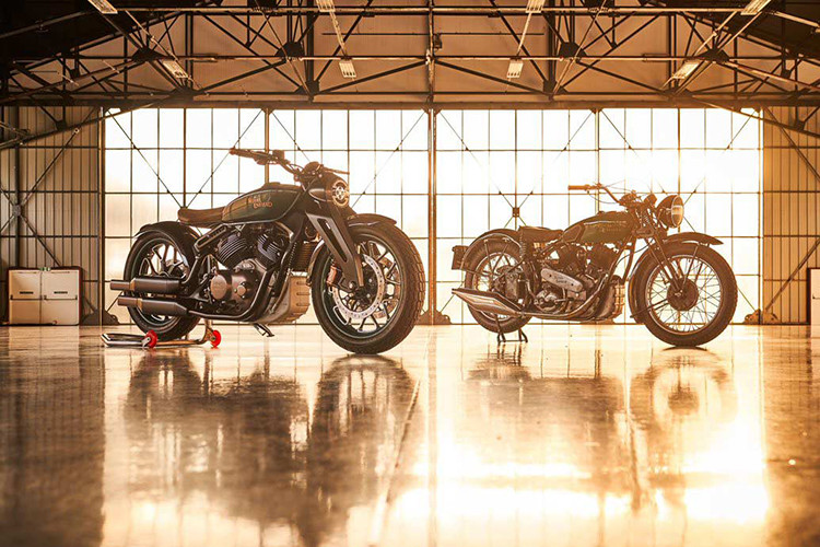 Cảm hứng để thương hiệu xe máy Royal Enfield tạo ra KX Concept được lấy từ Model KX - một chiếc môtô cùng tên với động cơ V-Twin đã được hãng ra mắt lần đầu từ năm 1936. Theo hãng, việc tạo ra chiếc xe này đã bắt đầu từ tháng 3/2017 - như vậy Royal Enfiled KX Concept đã được phát triển từ con số 0 chỉ trong khoảng hơn 1 năm rưỡi.