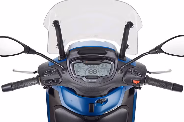 Beverly S 310 không chỉ chú trọng hiệu suất mà còn mang lại sự thoải mái tối đa, với bảng điều khiển LCD 5,5 inch và hệ thống chiếu sáng LED. An toàn được đảm bảo với phanh đĩa ABS ở cả bánh trước và sau.