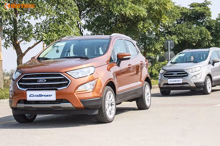 Mẫu xe Ford EcoSport 2018 đã được thị trường đón nhận tích cực với doanh số 435 xe, tương đương với cùng kỳ năm trước. Tính chung quý 1, mẫu xe này tiêu thụ chỉ 752 xe. Trong tháng 4/2018 này, EcoSport mới sẽ có giá dao động từ 545 tới 689 triệu đồng với 5 phiên bản tùy chọn.
