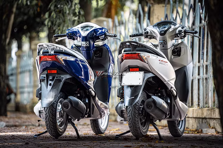 Theo các nhân viên bán hàng tại HEAD Honda chính hãng cho hay, dù có nhiều nâng cấp đáng giá, nhưng mức giá xe Honda LEAD 125 2025 sẽ vẫn có giá niêm yết trong khoảng hơn 40 triệu đồng - dù mức giá này có thể thay đổi tuỳ từng đại lý, khu vực và nhu cầu khách hàng.