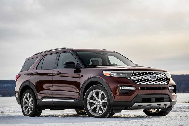 Việc hãng xe Mỹ ứng dụng khung gầm mới cho mẫu xe SUV Ford Explorer 2020 giúp giảm trọng lượng xe xuống 1.970 kg – thấp hơn 50 kg so với người tiền nhiệm. Trọng lượng kéo tối đa của chiếc xe đạt 2.540 kg.