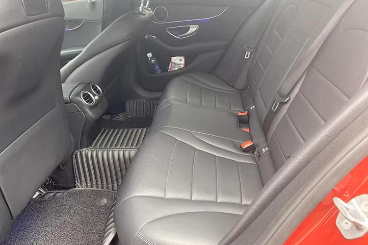 Xe sử dụng kết hợp giữa một động cơ xăng I4 1.5L truyền thống với một động cơ điện EQ Boost 48V. Trong đó, động cơ xăng 1.5L tăng áp cuộn đôi twin-scroll turbo cho công suất 184 mã lực và mô-men xoắn cực đại 280Nm, động cơ điện 48V bổ sung thêm 13,5 mã lực và 160Nm. Điều này giúp sức mạnh của xe bây giờ đạt 197,5 mã lực và mô-men xoắn cực đại 440Nm.