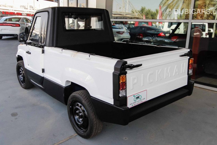 Theo hãng xe Kaiyun Motors cho hay, sản phẩm xe bán tải siêu rẻ chạy điện này sở hữu tốc độ tối đa khoảng 45 km/h, khá phù hợp đối với những người làm nông, công nhân nhà máy có nhiệm vụ chuyển hàng ở công xưởng, và cả những người đi làm hàng ngày từ nơi xa vào thành phố.