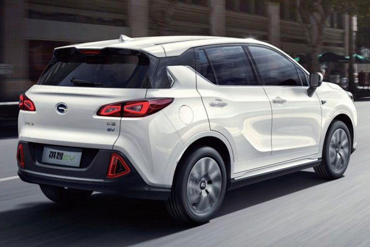 Mặc dù có chia sẻ cái tên tương tự với mẫu Eupheme PHEV hiện tại, mẫu xe mới được chế tạo trên một khung gầm cơ sở khác biệt. Trong khi mẫu hybrid được trên SUV GAC GS4 Trumpchi, mẫu xe điện thuần chủng chia sẻ khung gầm với GS3 nhỏ hơn và trẻ trung hơn.
