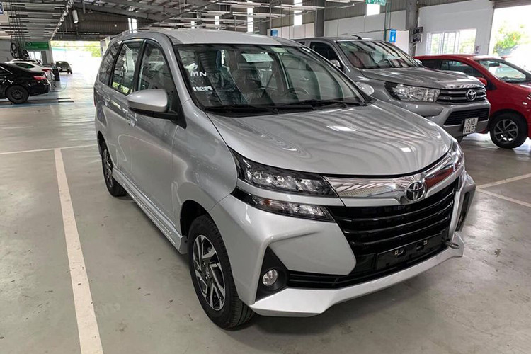 Trái ngược với kỳ vọng ban đầu khi đưa Avanza về Việt Nam giành thị phần tại phân khúc MPV, Toyota đã nhận lại “quả đắng”. mẫu xe này thường xuyên góp mặt trong danh sách xe bán ế kể từ khi ra mắt. Do phải cạnh tranh trong một phân khúc có nhiều đối thủ mạnh như Mitsubishi Xpander, Suzuki Ertiga cùng với việc sở hữu một ngoại hình không mấy bắt mắt nên Avanza bị khách hàng ghẻ lạnh. Trong tháng 2, Toyota Anvaza đạt doanh số 33 xe.