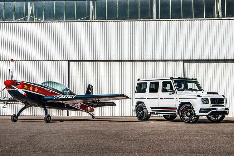 Bên cạnh đó, khách hàng cũng có thể tuỳ chọn thêm gói nâng cấp nội thất được LUMMA Design bổ sung đi kèm bao gồm: bàn đạp ga/phanh hợp kim nhôm, thảm sàn da thật,… Sau khi hoàn thành, chiếc Mercedes-AMG G63 này không chỉ tinh tế và phong cách, mà còn giữ lại những nét thiết kế truyền thống.