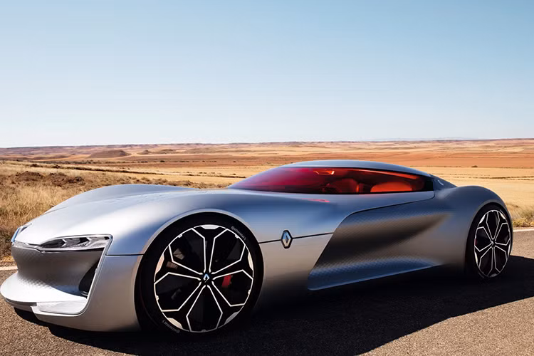 Renault đã gây ấn tượng mạnh tại Paris Motor Show năm ngoái với chiếc Trezor Concept tuyệt đẹp mang hình dáng của một chiếc coupe chạy điện hoàn toàn với phần mái rất lớn. Nhờ thiết kế độc đáo, ban giám khảo gồm hơn 20 nhà thiết kế nổi tiếng đã quyết định trao tặng cho mẫu Renault Trezor Concept giải thiết kê xe concept tốt nhất trong năm.