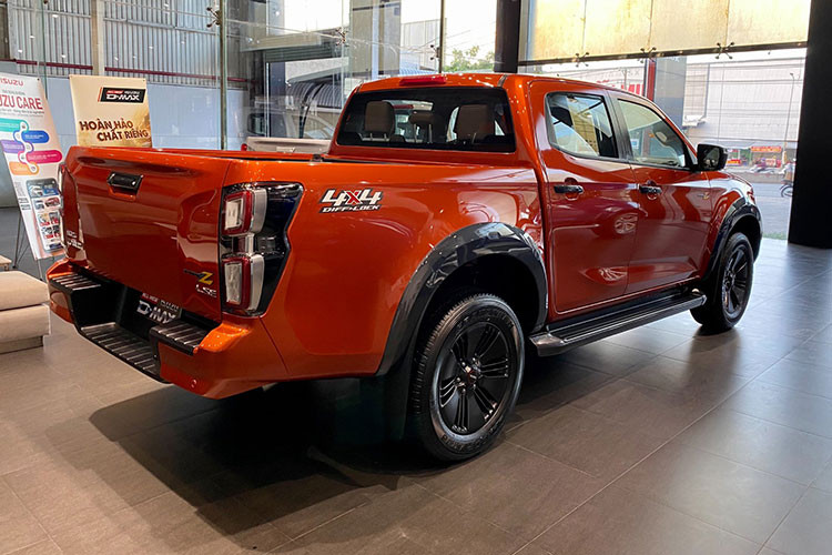 Những thay đổi nhỏ lần này trên Isuzu D-Max 2022 sẽ khó để mẫu xe này có thể cạnh tranh với các đối thủ cùng phân khúc, đặc biệt là với "ông vua bán tải" Ford Ranger thế hệ mới sắp ra mắt tại Việt Nam. 