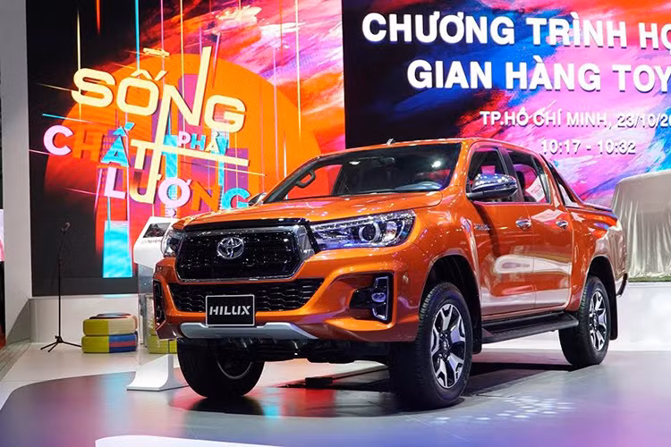 Với việc không có xe ôtô mới cũng như việc thiếu sang tạo cũng khiến cho gian hàng của Toyota tại VMS 2019 năm nay trở nên nhàm chán và không nhận được sự quan tâm của khách hàng so với các thương hiệu khác.