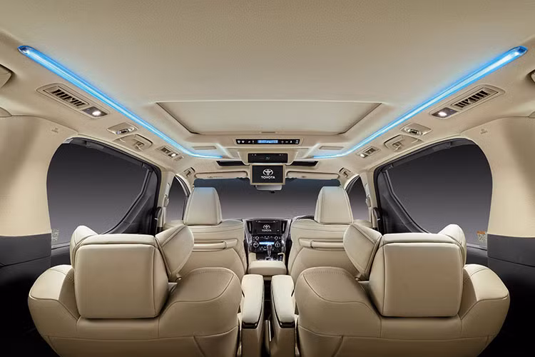 theo nhiều nguồn tin cho hay, chiếc MPV hạng sang Toyota Alphard 2022 sẽ có vẻ ngoài thể thao hơn, mạnh mẽ hơn so với trước đây và nổi bật vẫn là lưới tản nhiệt đặc trưng của dòng Alphard.