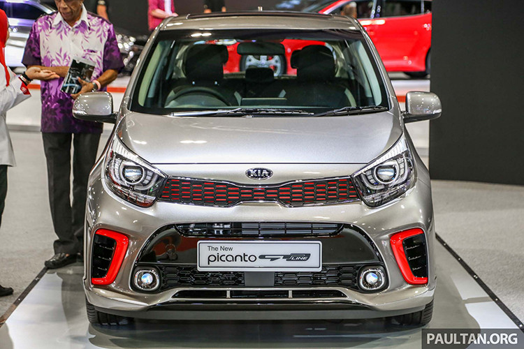 Cụ thể, giá bán Kia Picanto 2019 phiên bản GT-Line sẽ từ 57.888 RM (khoảng 324 triệu đồng) chưa bao gồm các khoản thuế phí, mức giá bán này cao hơn khoảng 8.000 RM (khoảng 44,8 triệu đồng) so với phiên bản EX tiêu chuẩn đang bán tại Malaysia.