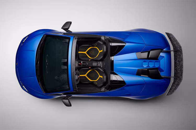 Về động cơ, siêu xe Lamborghini Huracan Performante Spyder phiên bản 2019 đã được trang bị khối động cơ V10 dung tích 5.2L hút khí tự nhiên cho công suất 631 mã lực (640PS) và mô men xoắn 600Nm.