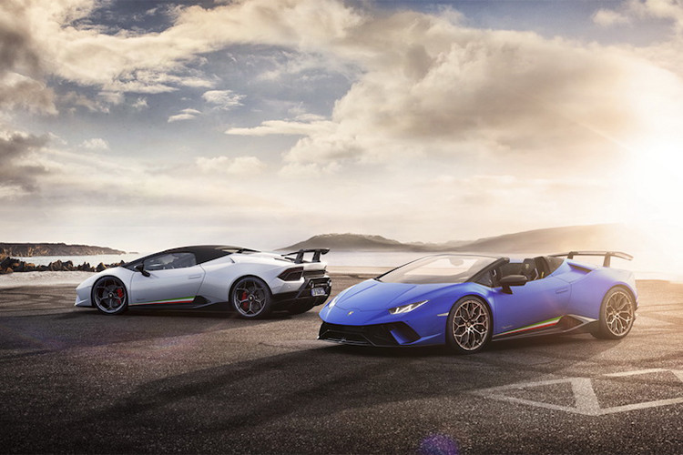 Hãng siêu xe Lamborghini từng cho ra mắt Huracan Performante tại Geneva Motor Show 2017. Tại triển lãm Geneva Motor Show 2018 lần này, hãng xe Ý tiếp tục cho ra mắt Lamborghini Huracan Performante 2019 mui trần Spyder mới.