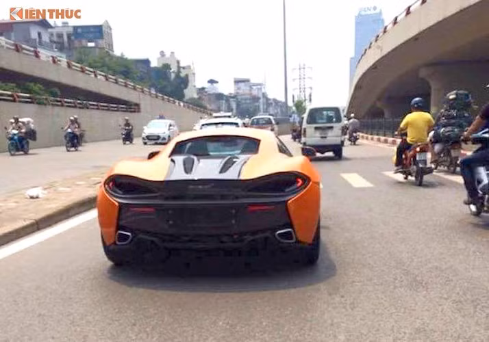 McLaren 570S là dòng siêu xe thể thao hoàn toàn mới được sinh ra nhằm để cạnh tranh cùng các đối thủ như Audi R8, Porsche 911 Turbo S và xa hơn là Lamborghini Huracan LP610-4. Tuy được xem là siêu xe "giá rẻ" trong danh mục sản phẩm của hãng siêu xe đến từ Anh Quốc, nhưng 570S vẫn sở hữu cửa cánh bướm quen thuộc.